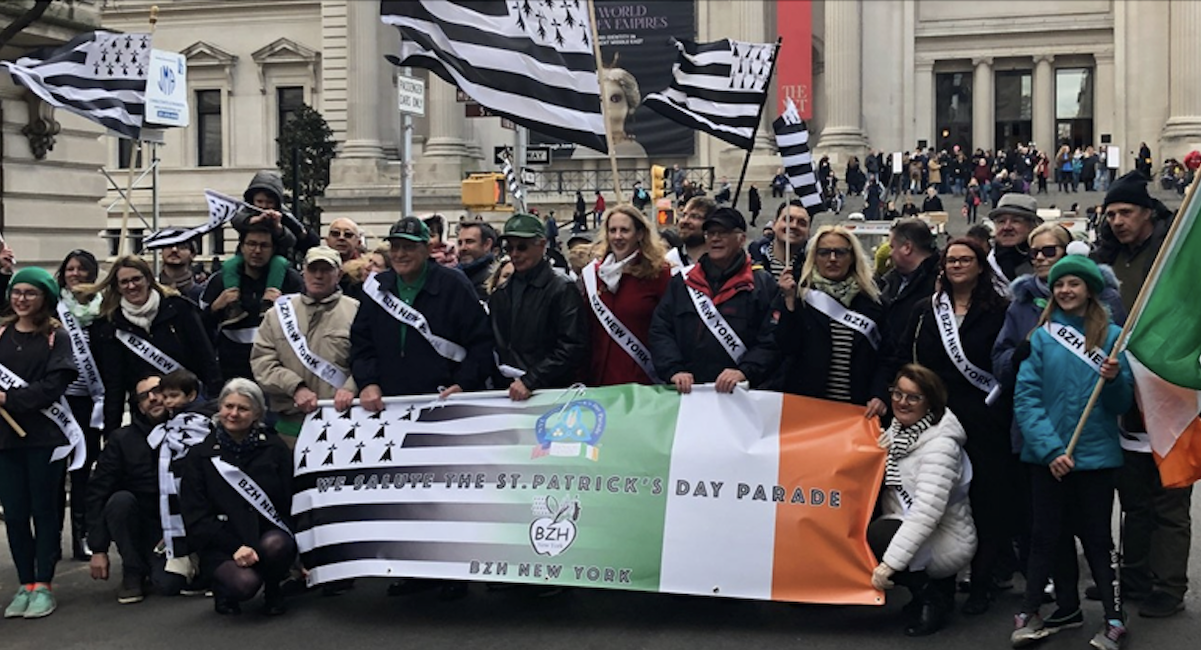 Fest Noz et parade, les Bretons de New York (et de Briec) savent fêter la Saint Patrick !