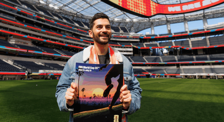 « J&rsquo;ai participé au concours un peu par hasard » : Un Français signe l&rsquo;affiche de la Coupe du monde FIFA Los Angeles