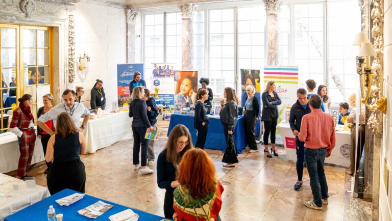 Salon de l&rsquo;éducation bilingue à New York: découvrez les options d&rsquo;éducation francophone proches de chez vous