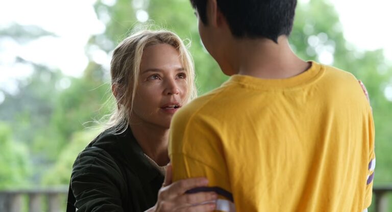 Virginie Efira et Niels Schneider au Lincoln Center pour le 64e New York Film Festival