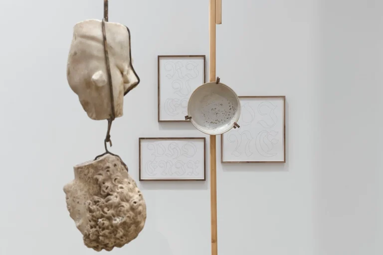 Danh Vo, le choc des fragments à la galerie White Cube