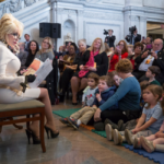 Comment recevoir des livres gratuits grâce à Dolly Parton ?