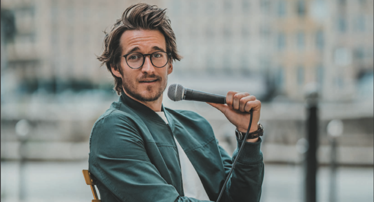 Jérémy Charbonnel en tournée : sa vie de papa solo sur scène et en BD