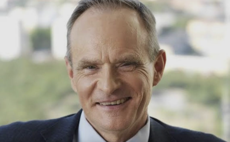 L&rsquo;économiste et prix Nobel Simon Johnson au gala de l&rsquo;AFPSE pour soutenir les jeunes chercheurs bloqués par les États-Unis